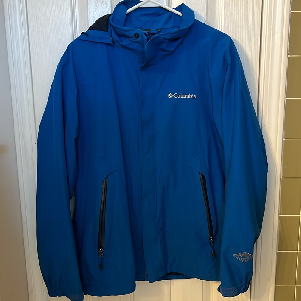 Columbia Men’s Rain Jacket - Large